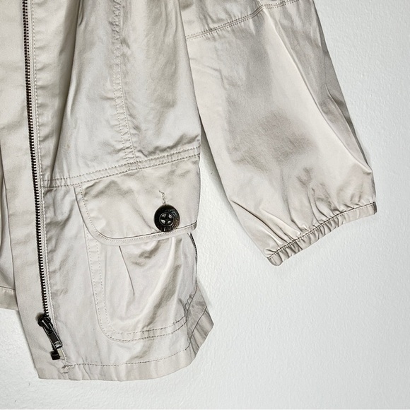 Tribal Size 2 Womens Lightweight Jacket. Ballon Sleeve. Button and Zip up. Cream - Picture 4 of 7